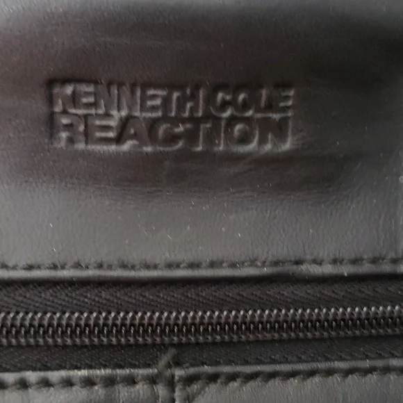 Kenneth Cole Computer Case - Picture 2 of 8